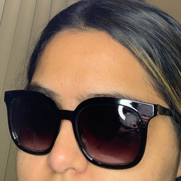 Sunglasses - Picture 3 of 3